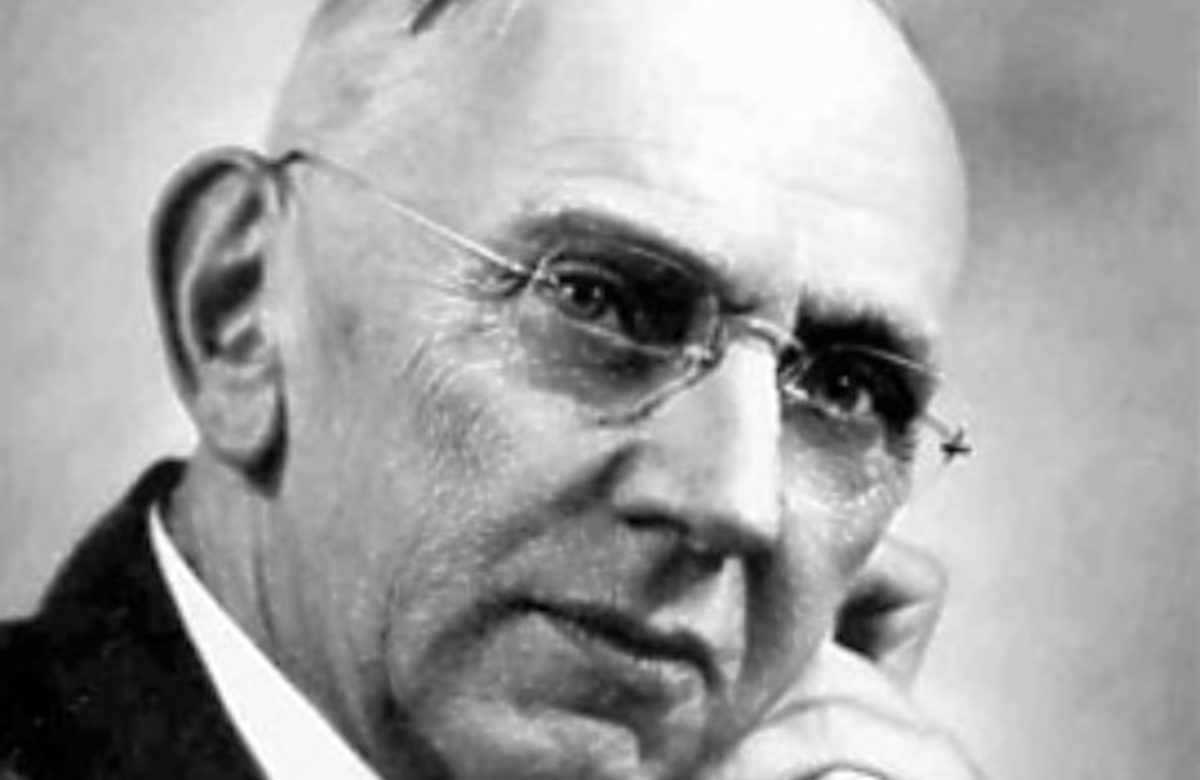 Edgar Cayce: The Sleeping Prophet